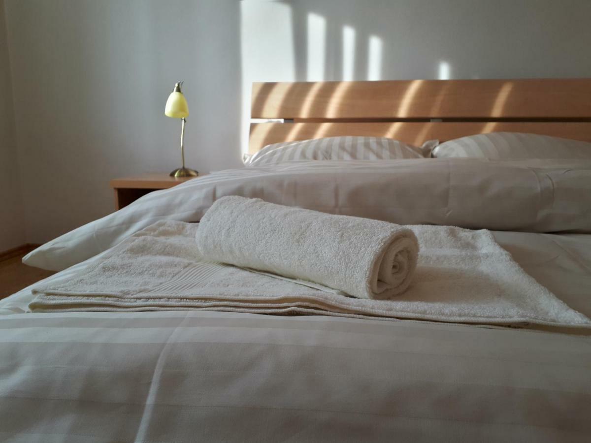 Brezno - 2 Izbovy Apartman Zewnętrze zdjęcie