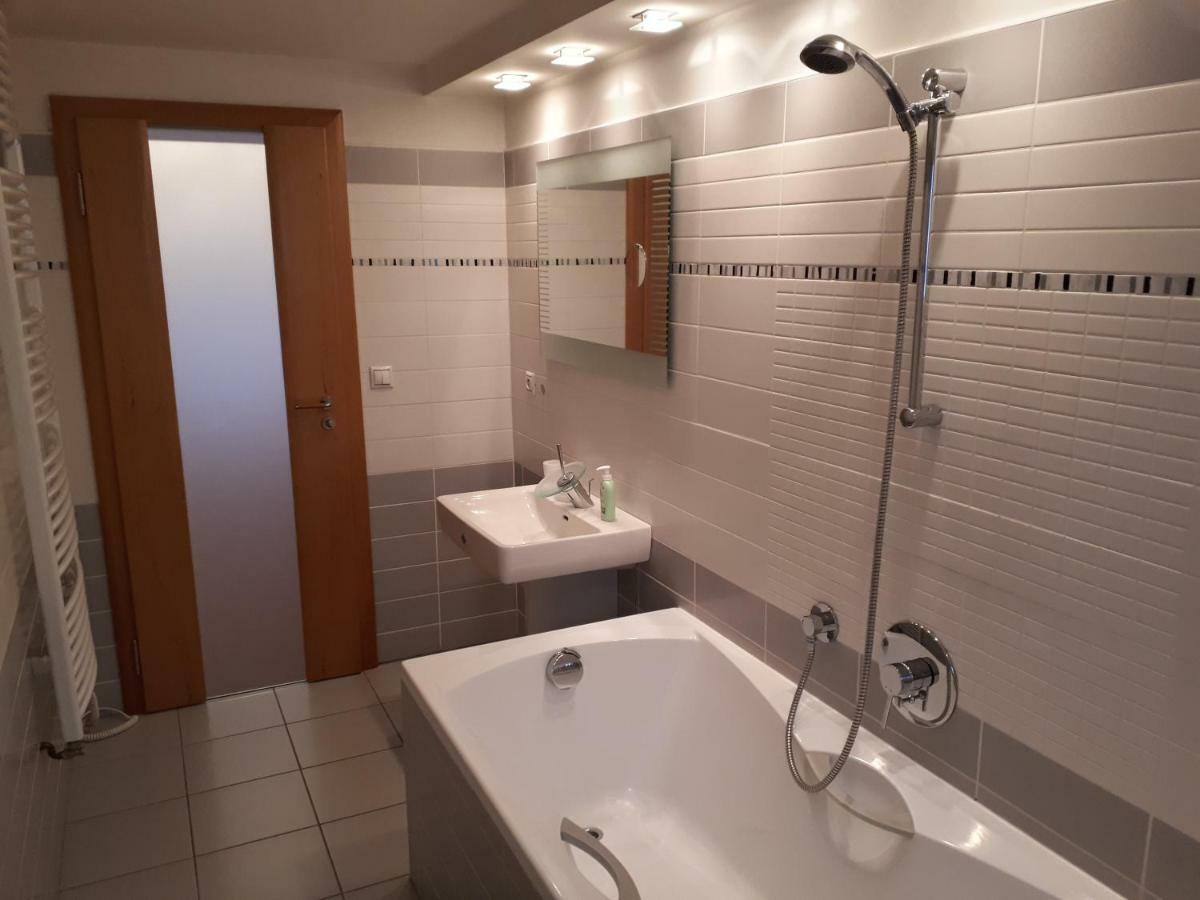 Brezno - 2 Izbovy Apartman Zewnętrze zdjęcie